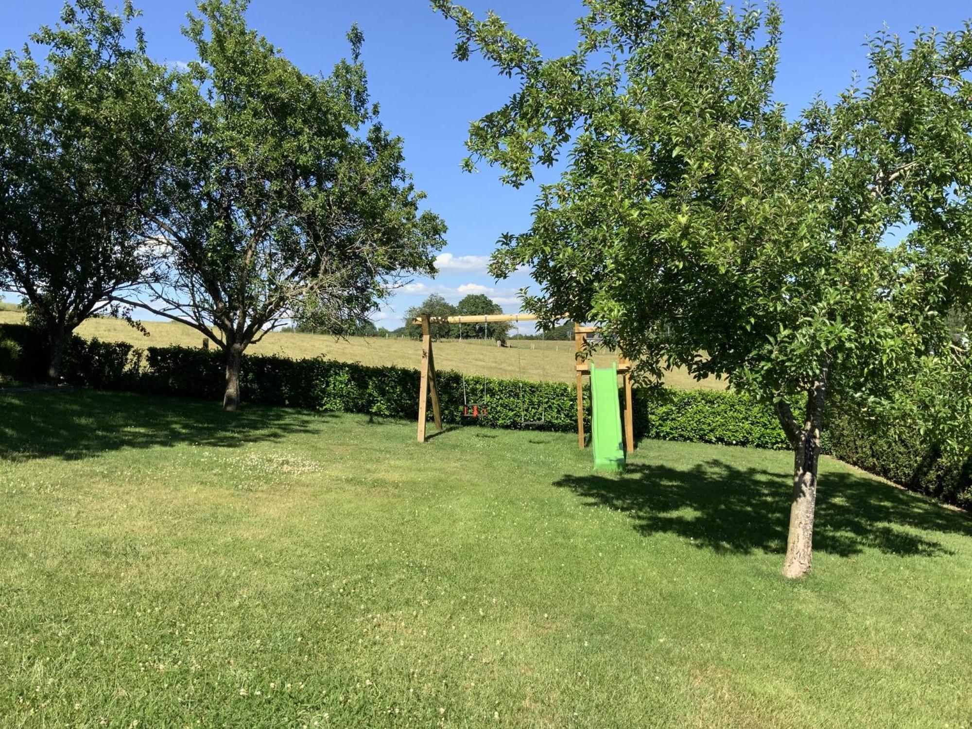 Contemporary Holiday Home In Houffalize With Private Garden Eksteriør bilde